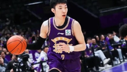 开云体育网页登陆-里勒救了张庆鹏！邹雨宸+3首发齐贡献，卡位战绝杀广州太提气！